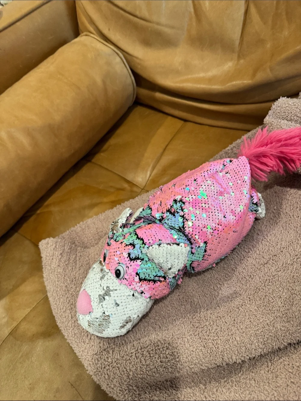 FlipaZoo FlipQuins reversible sequin plush toy sequin Cat into Mouse